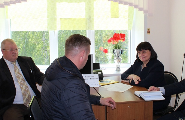 Марина Беспалова посетила с рабочим визитом Старомайнский и Чердаклинский районы Ульяновской области